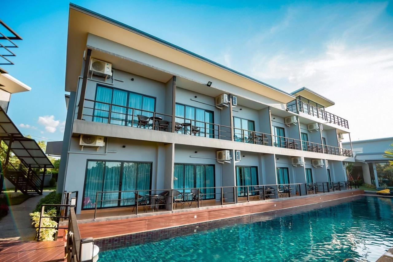 Phuengluang Riverside Hotel Chanthaburi Ngoại thất bức ảnh