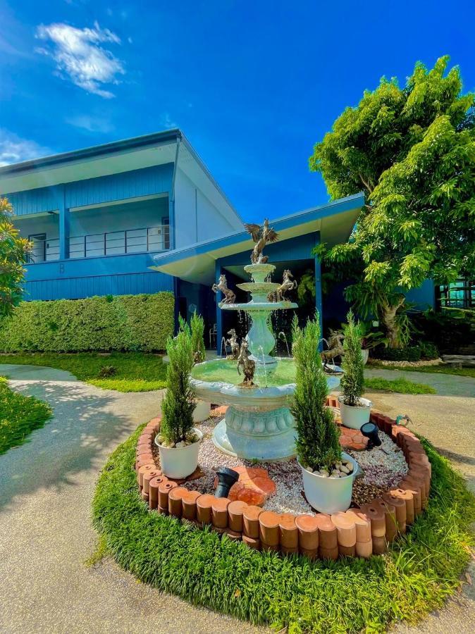 Phuengluang Riverside Hotel Chanthaburi Ngoại thất bức ảnh